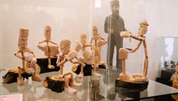 Fantasievolle Klöppel- und Schnitzkunst im Schneeberger Museum zu sehen